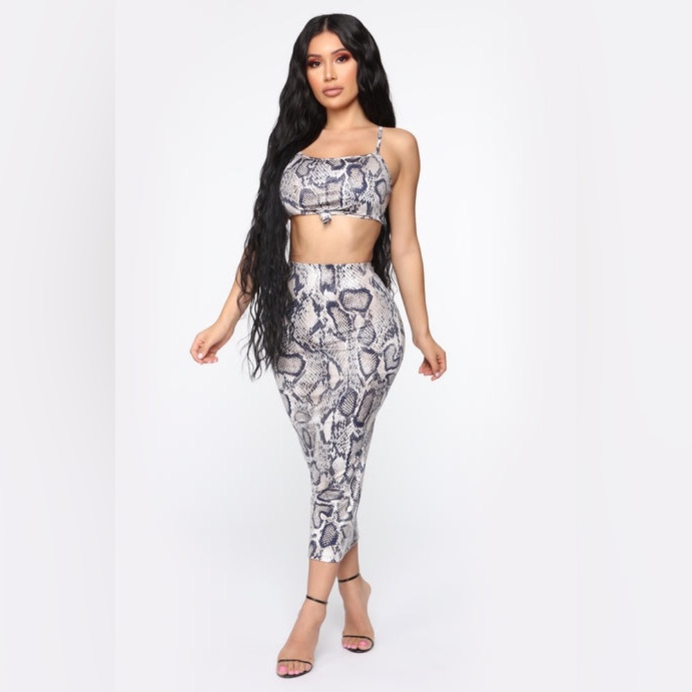 Fashion Nova Gray Snakeskin Skirt Set